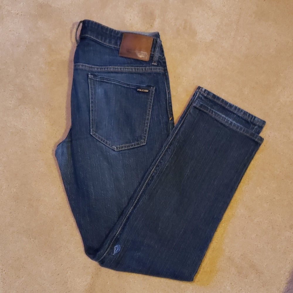 Vorta Slim Straight Jeans